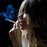 44张霸气拽酷抽烟女生头像 氛围感拉满的社会感女头