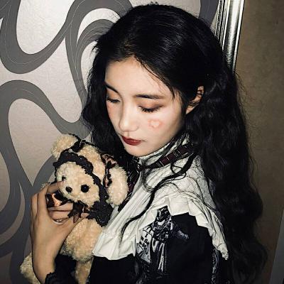 霸气又有个性的原宿风女生头像来啦！14张高清最新款任你挑