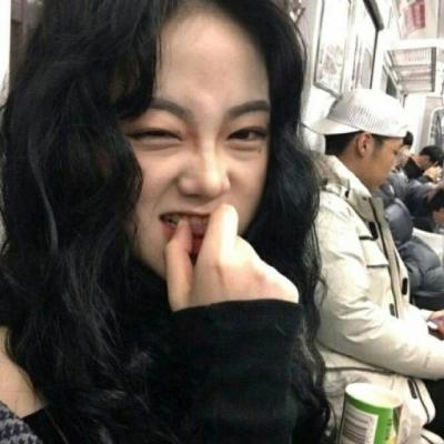 16张当下超火的个性美女头像合集 最新潮流款都在这