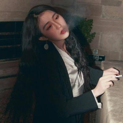 超拽霸气女生个性头像合集 32张高清大图任你挑