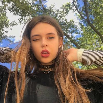 22张高清欧美风个性女生头像 好看又有范儿