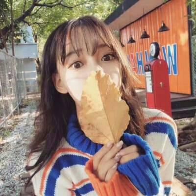31张高清嘟嘴可爱女生头像 快存来当头像