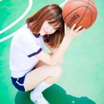 女生篮球可爱头像合集 12张清新治愈的持篮球女生头像