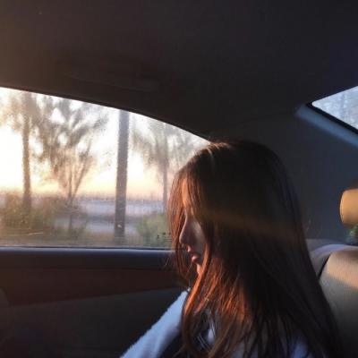 21张氛围感拉满的失落女生伤感意境头像