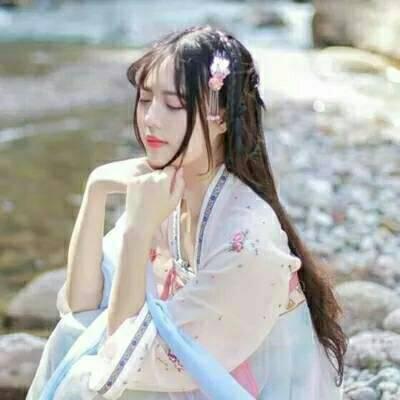 11张氛围感拉满的古风女生头像 每一张都美到心坎里