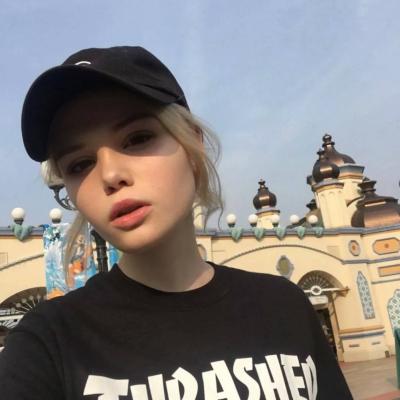 22张高清欧美风个性女生头像 好看又有范儿