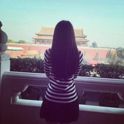 微信头像背影女生气质清新款 22张合集