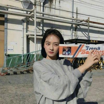 22张高清真实素颜女生头像 日常感拉满的好看头像合集