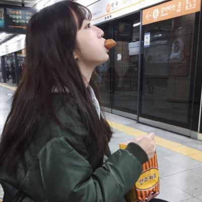 21张可爱吃货女生头像合集 高清无水印直接用