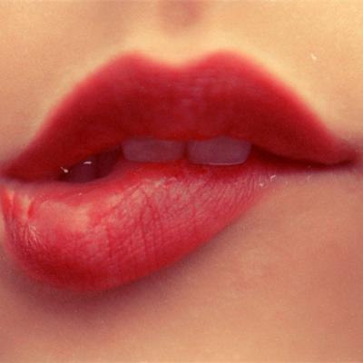 21张高清霸气款！女生性感嘴唇微信头像合集