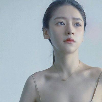 22张高清高冷气质女神头像 氛围感拉满
