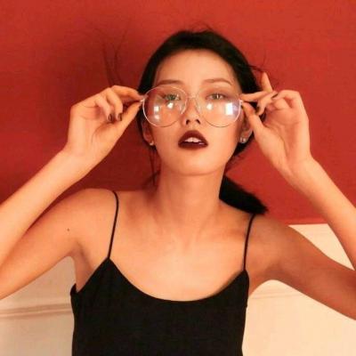 快手女生霸气社会头像合集 33张高清社会人头像素材