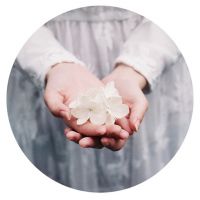 手控党看过来！14张清新风女生手部高清头像合集