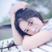 眼神迷离的女生单张头像来啦