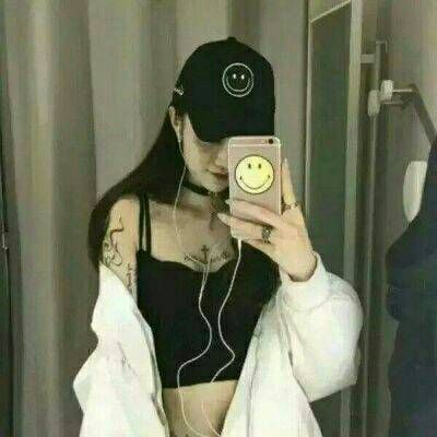 女生超拽头像合集 17张高清洒脱个性的女生头像