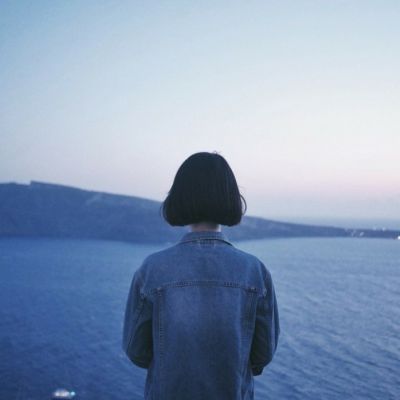 25张清新素雅短发女生头像 高清小清新风格