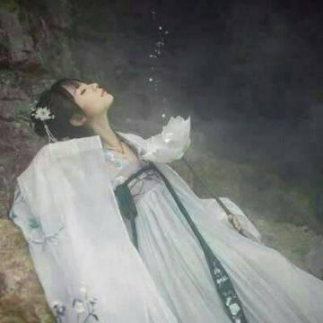 17张高清古风女生头像 氛围感拉满的QQ头像合集