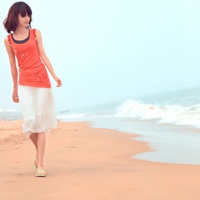 18张温柔氛围感拉满的暖色系女生头像合集