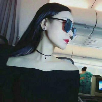 13张高清高冷女生侧脸忧伤头像 氛围感拉满