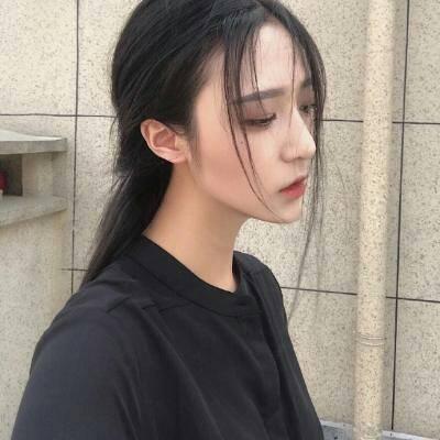 22张高清高冷气质女生个性头像合集