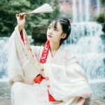23张高清好看的女生古风微信头像，氛围感拉满