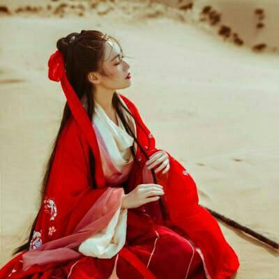 18张高清真人古风红衣女生QQ头像合集