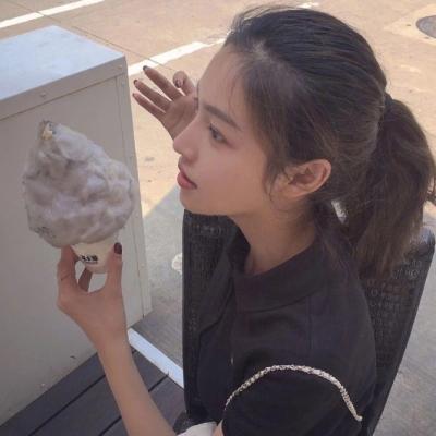 可爱女生微信头像 高清好看的27张女孩头像合集