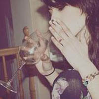 女生抽烟喝酒颓废风格头像合集 共21张