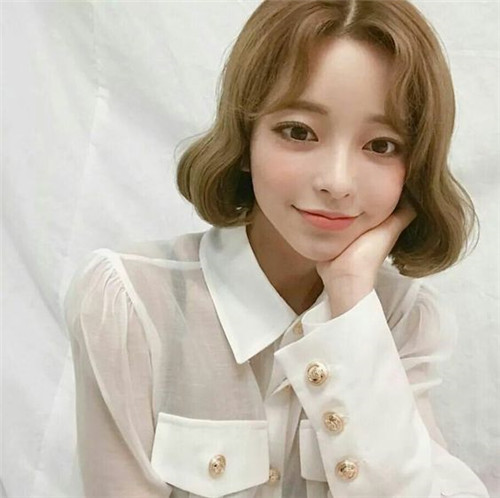 23张高清女生微信头像图 直接用不踩雷