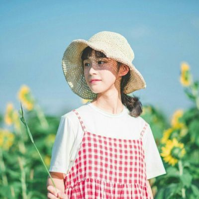 13张氛围感拉满！女生阳光微笑QQ头像高清唯美合集