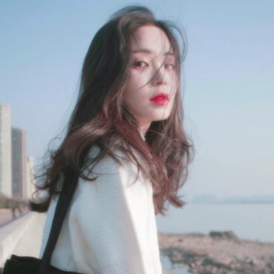 32张高清女生霸气高冷QQ头像合集