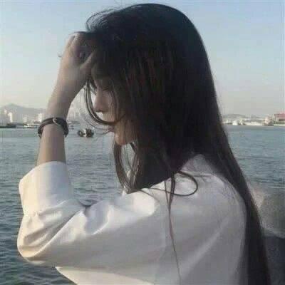 9张氛围感拉满的伤感抽烟女生头像