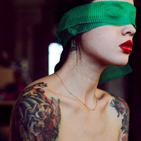 18张霸气红唇女生头像合集 又美又飒超吸睛