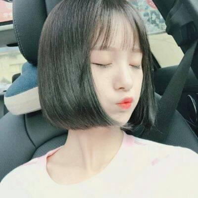 35张高清好看的女生短发微信头像合集