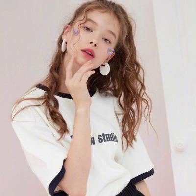 24张高清气质款欧美风女生头像合集