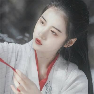 18张氛围感拉满！伤感古风汉服女生头像合集