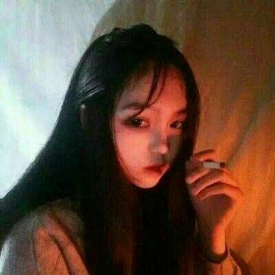 女生超拽头像合集 17张高清洒脱个性的女生头像