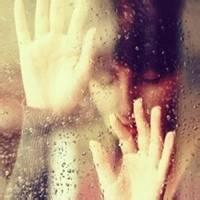 17张氛围感拉满！伤感意境的女生雨中头像合集