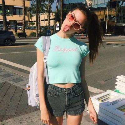 33张高清欧美原宿风女生头像 好看又有格调