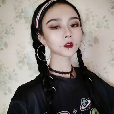 19张真人黑暗风女生头像 高清另类又带点恐怖霸气感