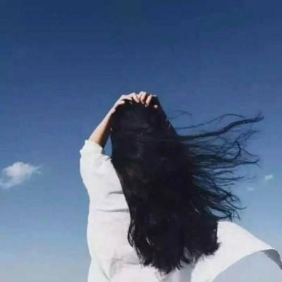 17张高清唯美女生背影头像 适合当头像的氛围感美图