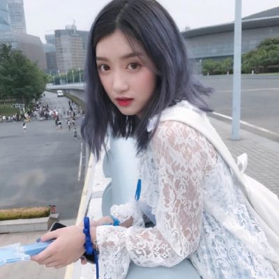 29张高清成熟气质女生头像 适合微信用的真人好看头像