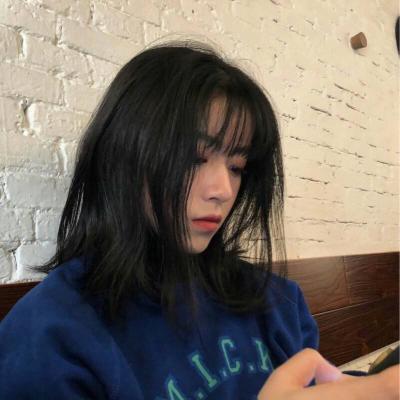 22张高清真实素颜女生头像 日常感拉满的好看头像合集