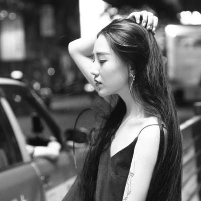 高冷御姐黑白女头像！23张高清好看的头像合集
