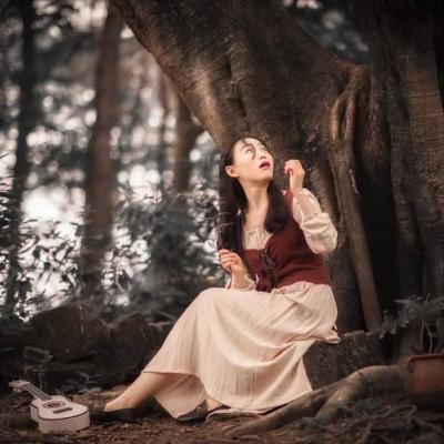 21张高清简约气质森系女生头像 氛围感拉满