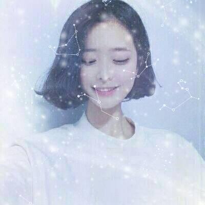 14张高清唯美星空女生头像 氛围感拉满