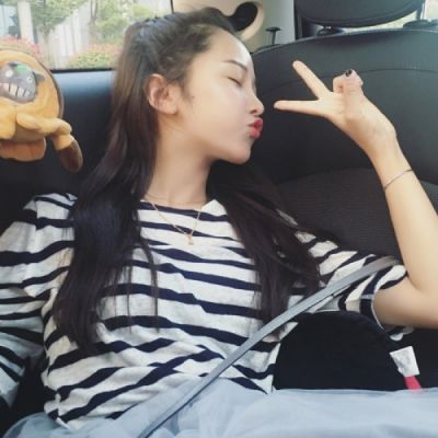 18张高清快乐自信女生头像 轻松治愈的简单快乐女孩头像