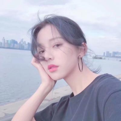 24张高清伤感孤独女生头像合集