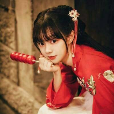18张高清真人古风红衣女生QQ头像合集