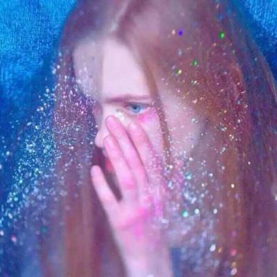 33张高清欧美原宿风女生头像 好看又有格调